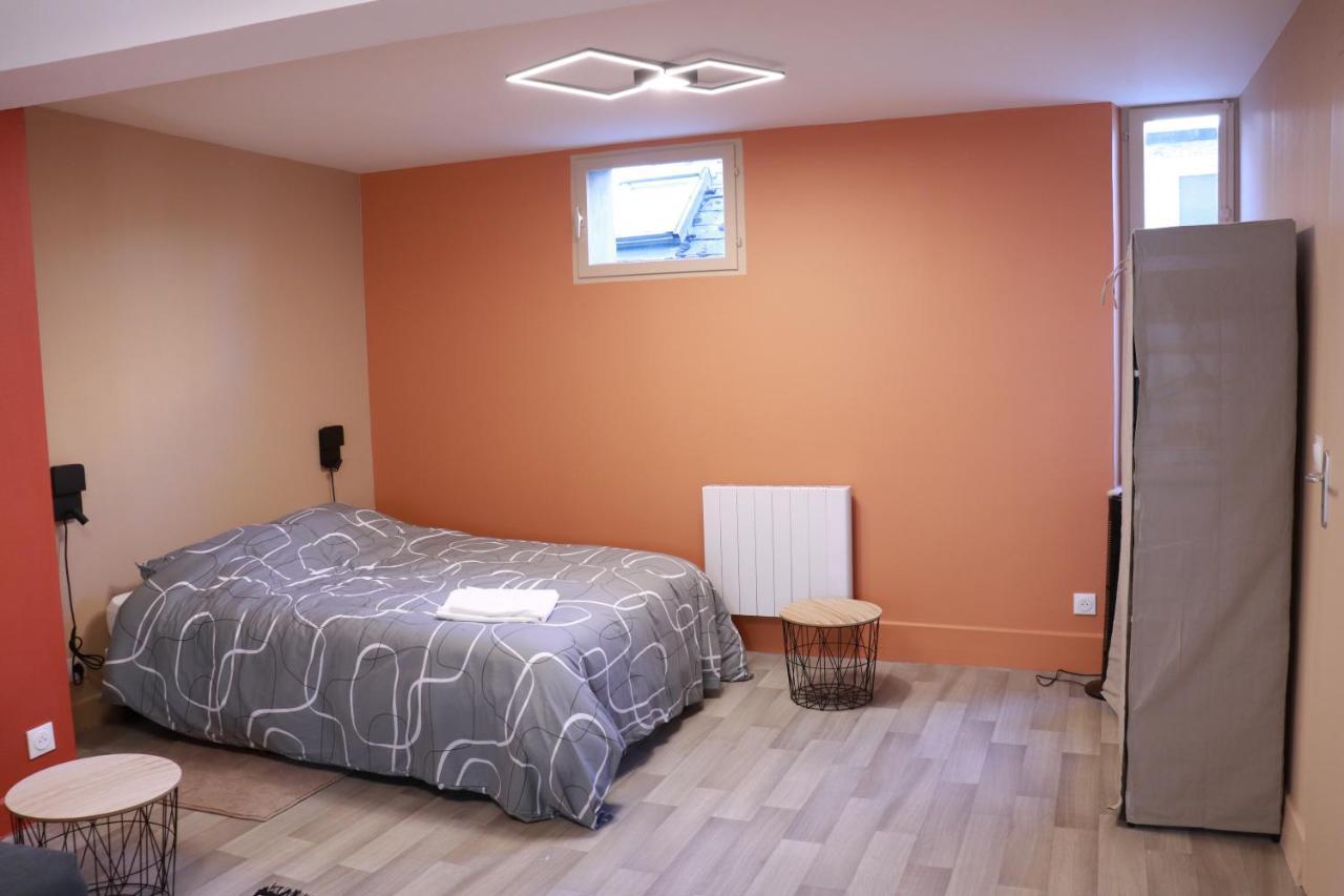 Sejour Tout Confort En Plein Coeur De Nevers, Studios Galet-Carbone Ou Terra Cotta Ngoại thất bức ảnh